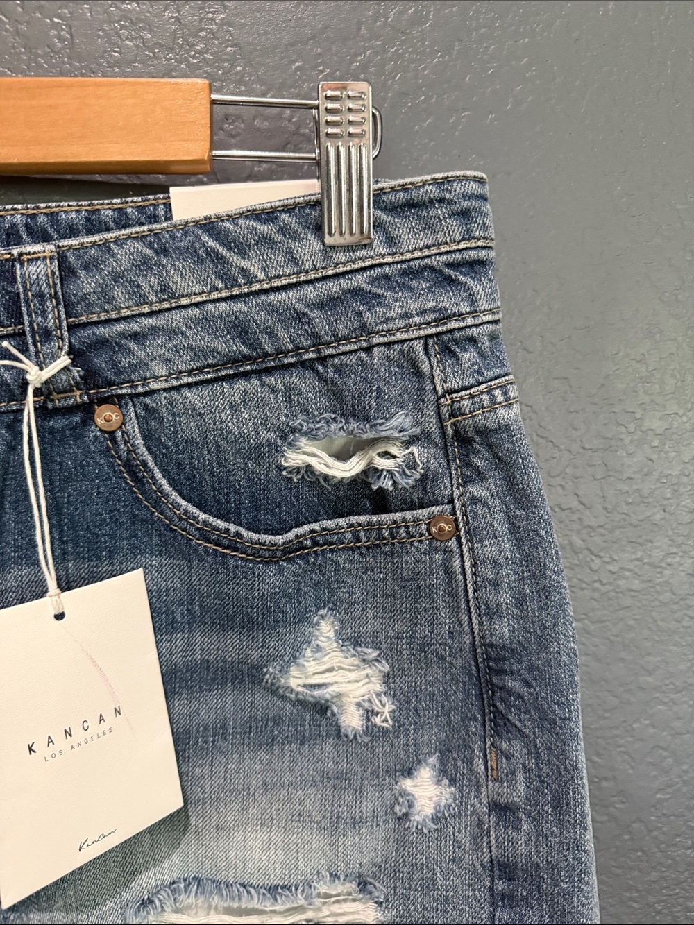 NWT KANCAN Denim Distressed Frayed Hem Blue Shorts Sz L - Picture 6 of 13